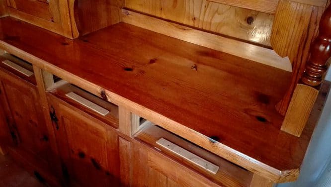 DIY Ideen Möbel: Eine alte Küche frisch ölen.